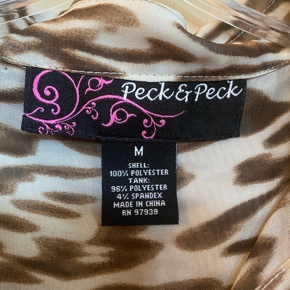 peck&peck sheer animal print sleeveless top. M - Picture 3 of 4
